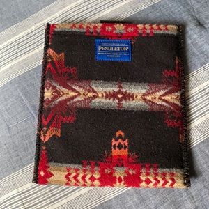 Pendleton tech case
